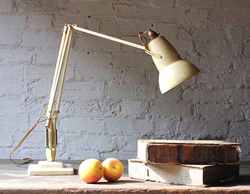 The evolution of table lamp, Table lamps of design
