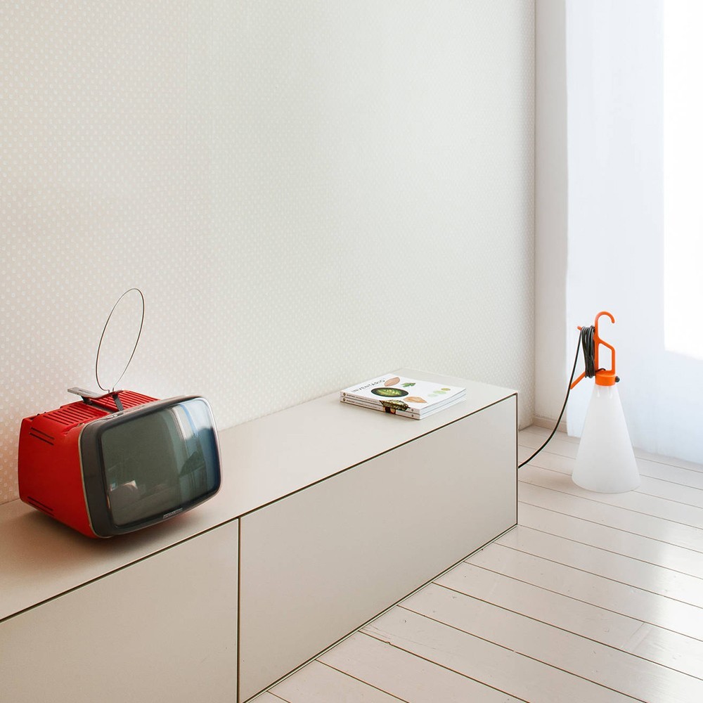 may-day-tavolo-flos-4